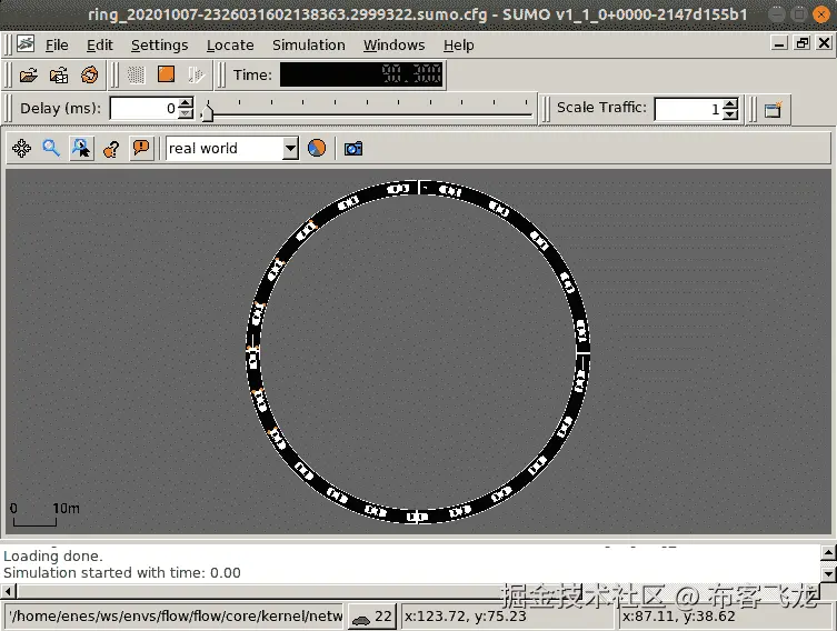 图 17.1 – 一个示例的 SUMO 窗口，模拟环路上的交通情况