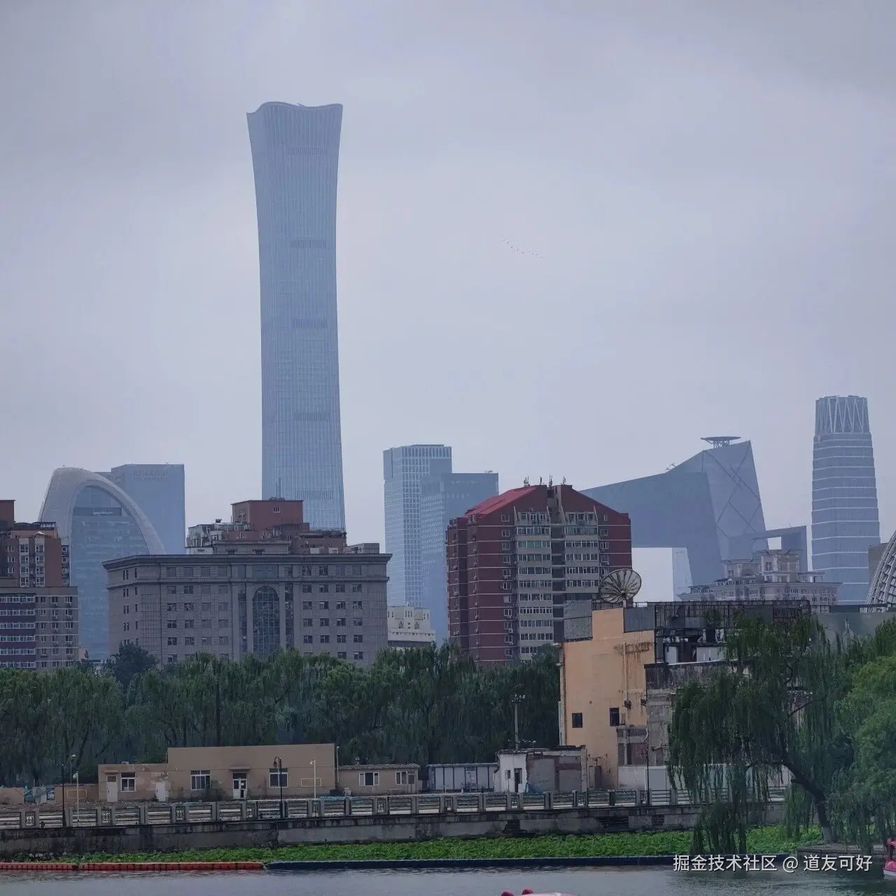 AI 写代码太快了，快到你对齐不了它