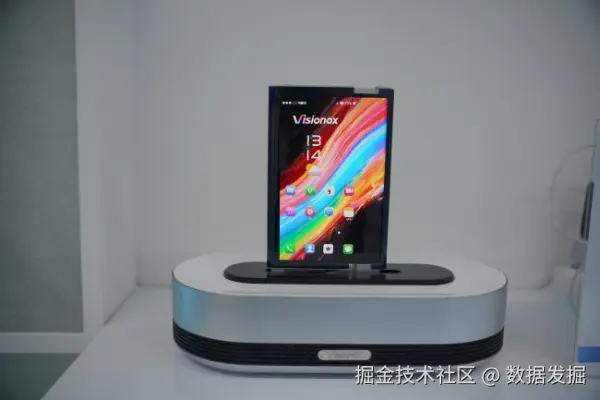 MWC2026观察：AI终端加速落地，维信诺以显示技术重构交互入口 